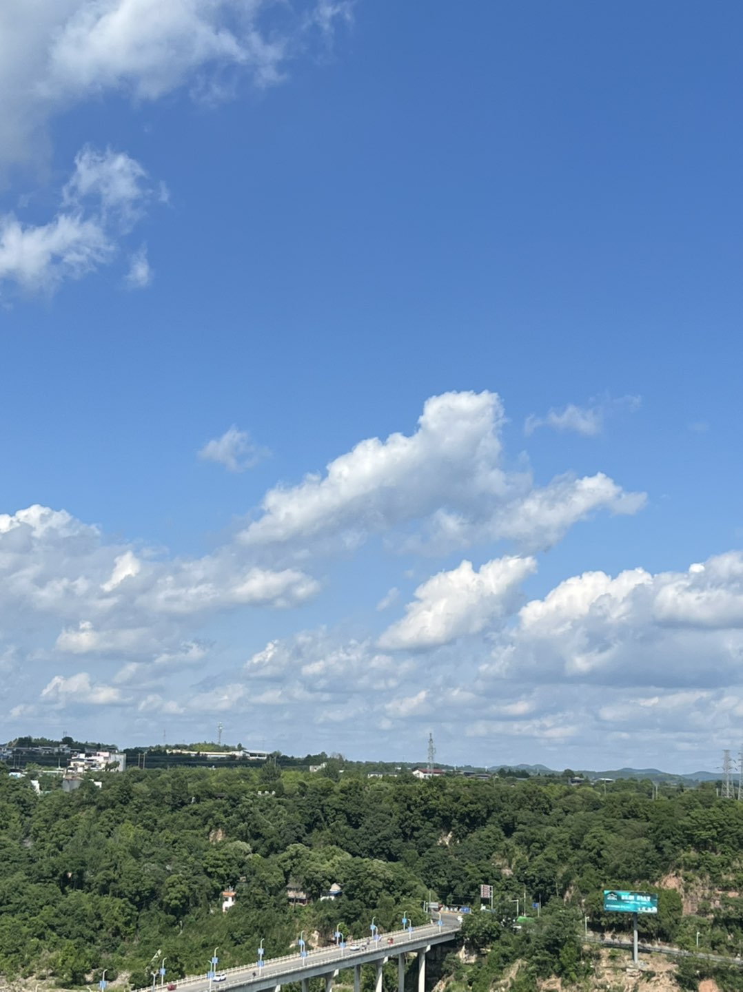 20220612170750front1_0_32715_FugST_sADWO3TJ6WEm-hLexWVoXV.jpg