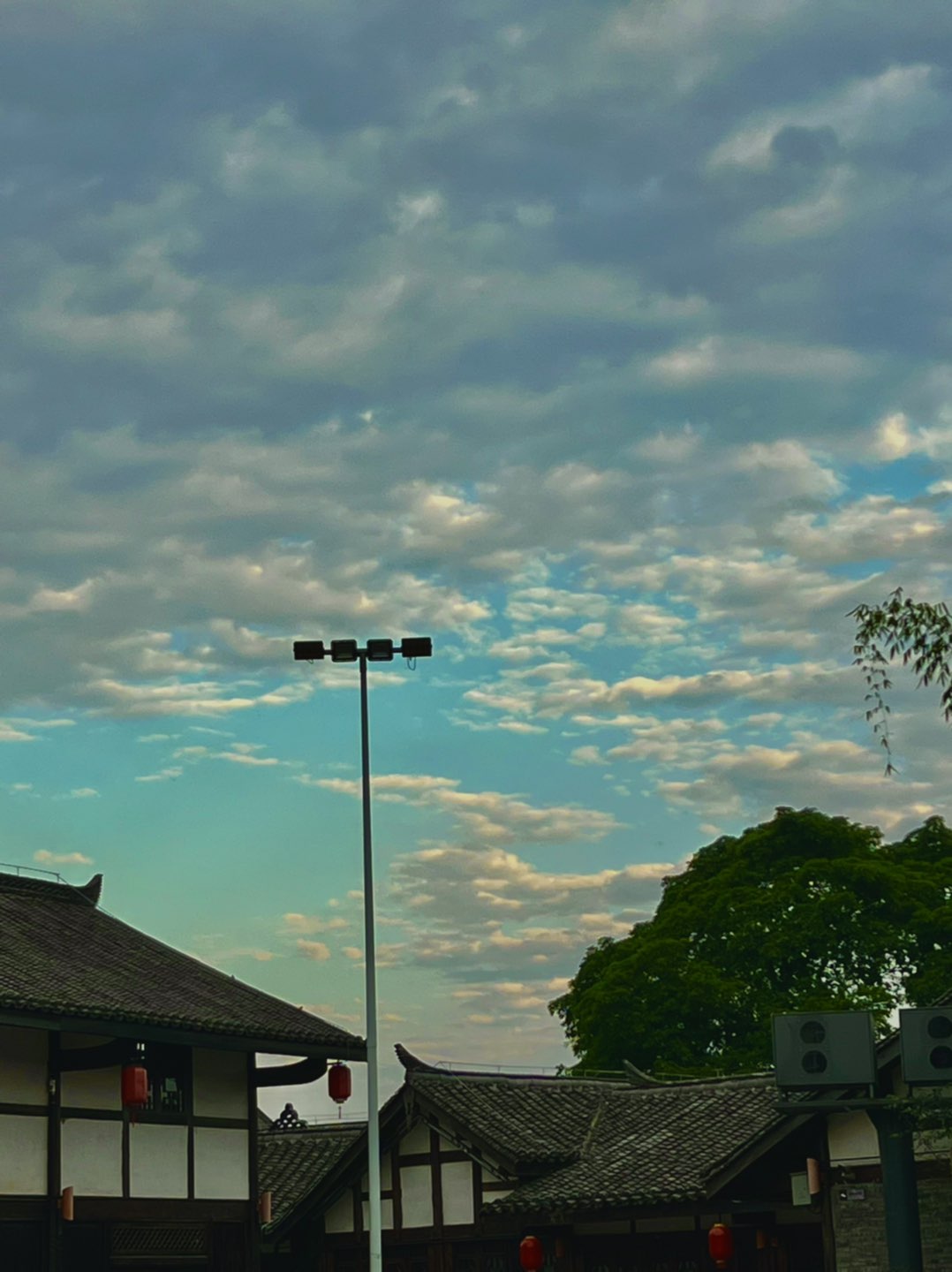 20220617094152front1_0_32715_FrHt91YUAG_vzJ3HpmR1h6K_b4qO.jpg